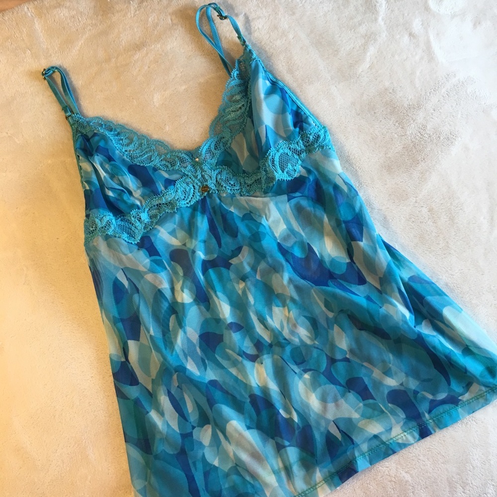Victoria’s Secret Blue “Very Sexy” Top Size M